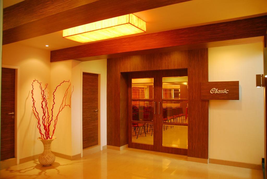 Hotel Mourya Residency Thane Esterno foto