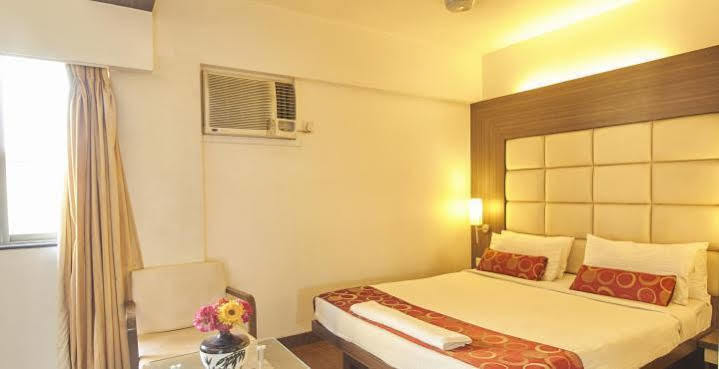 Hotel Mourya Residency Thane Esterno foto